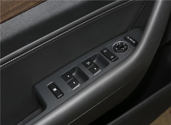 索纳塔插电混动 2018款 2.0 PHE智享版 国VI 车厢座椅   门窗控制