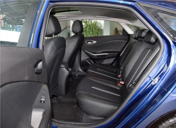 菲斯塔 2019款 280TGDi 智速版 国VI 车厢座椅   后排空间