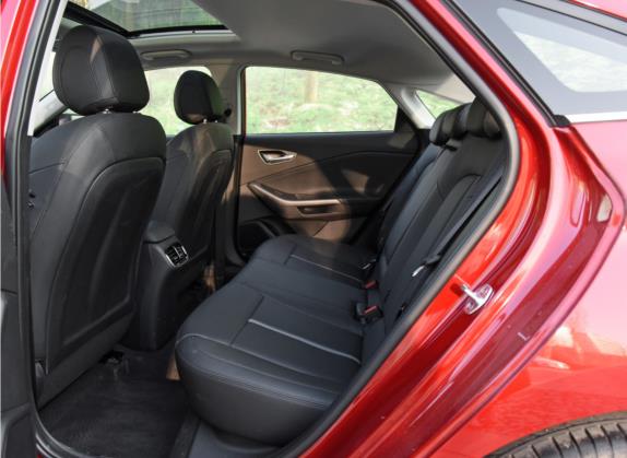 菲斯塔 2021款 280TGDi Luxury Sport劲享版 车厢座椅   后排空间