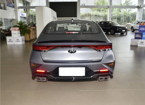 菲斯塔 2023款 270T N Line DLX豪华版 外观   正后
