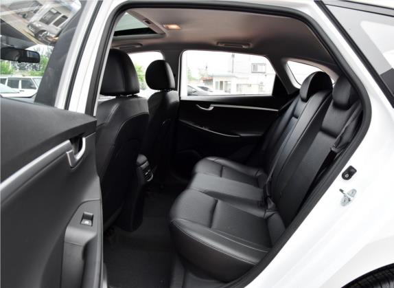逸行 2018款 1.6L 自动逸心型 国V 车厢座椅   后排空间