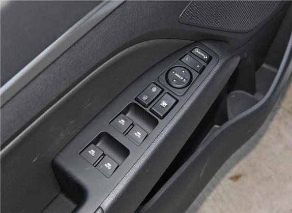 领动插电混动 2019款 1.6L PHX乐行版 车厢座椅   门窗控制
