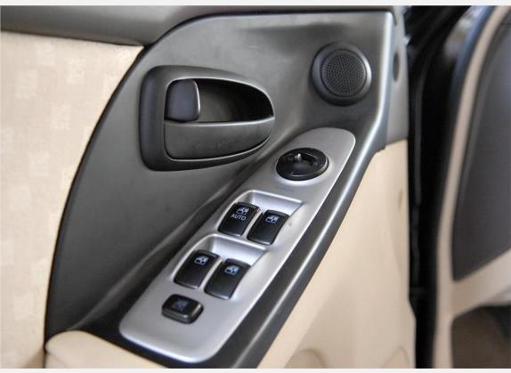 伊兰特 2005款 1.6L 手动标准型 车厢座椅   门窗控制