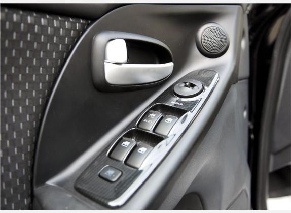 伊兰特 2007款 1.6L 两厢手动豪华型 车厢座椅   门窗控制