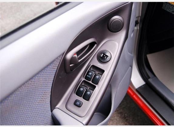 伊兰特 2007款 1.6L 两厢自动豪华型 车厢座椅   门窗控制