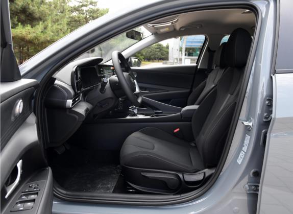 伊兰特 2021款 1.5L CVT GLS领先版 车厢座椅   前排空间