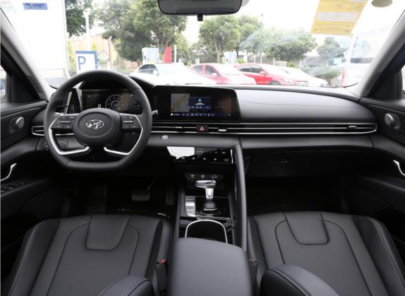 伊兰特 2021款 1.5L CVT GLX精英版 中控类   中控全图