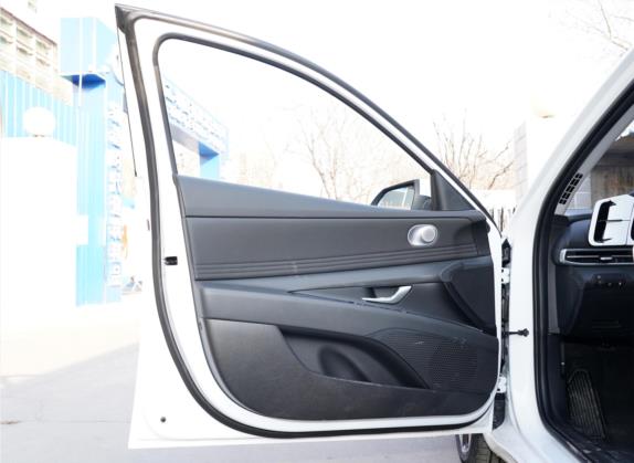 伊兰特 2022款 1.5L CVT GLX精英版 车厢座椅   前门板