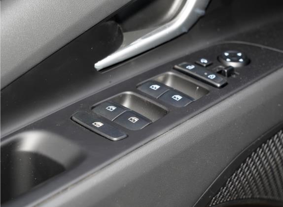 伊兰特 2022款 1.5L CVT LUX尊贵版 车厢座椅   门窗控制