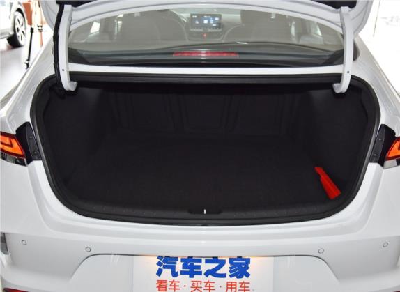 菲斯塔纯电动 2020款 GLS畅行版 车厢座椅   后备厢