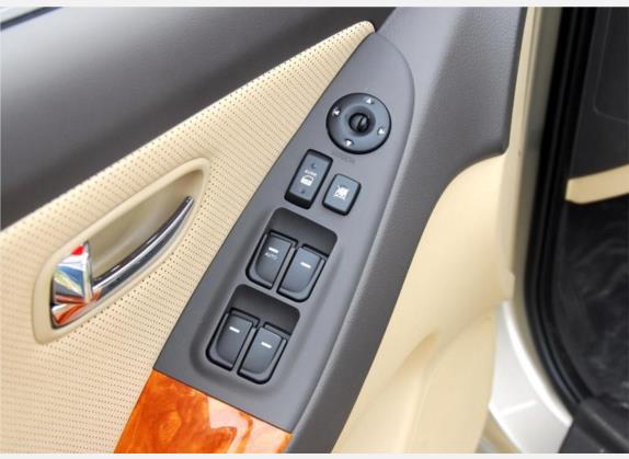 悦动 2010款 1.6L AT GLS 车厢座椅   门窗控制