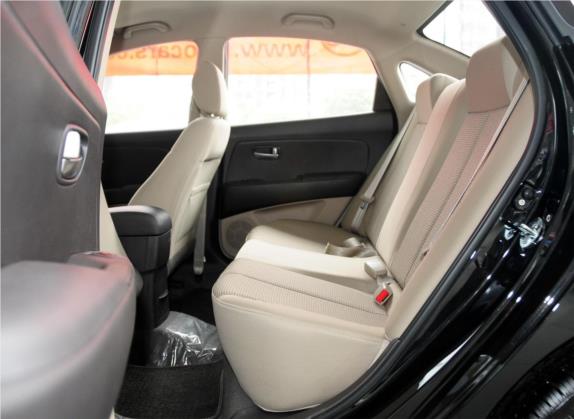 悦动 2011款 1.6L 手动舒适型 车厢座椅   后排空间