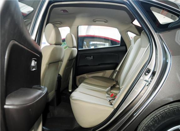 悦动 2011款 1.6L 自动舒适型 车厢座椅   后排空间