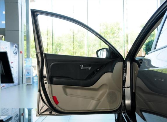 悦动 2011款 1.6L 自动舒适型 车厢座椅   前门板