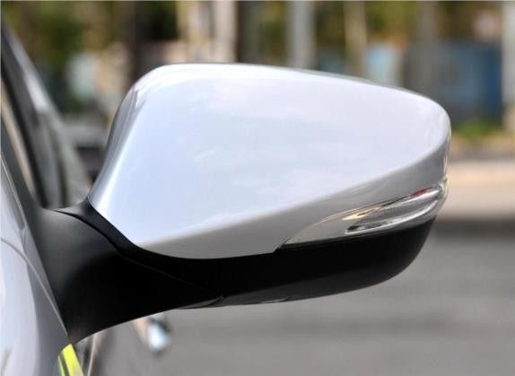 悦动 2011款 1.6L 自动豪华型 外观细节类   外后视镜