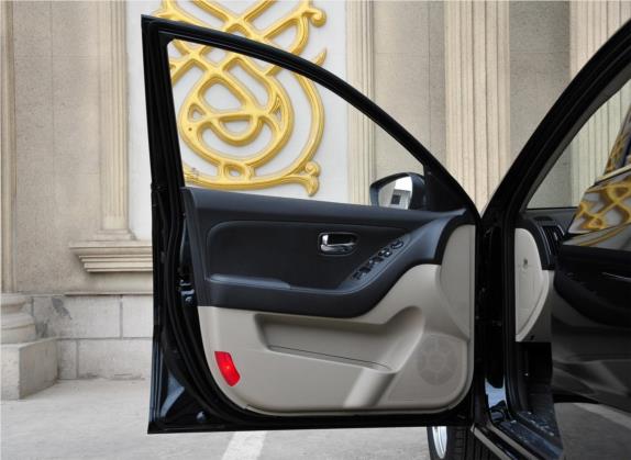 悦动 2011款 1.6L 手动豪华型 车厢座椅   前门板