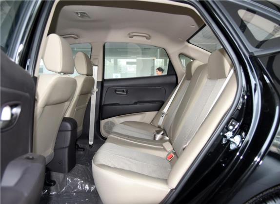 悦动 2015款 1.6L 自动舒适型 车厢座椅   后排空间