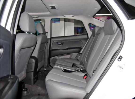悦动 2015款 1.6L 自动豪华型 车厢座椅   后排空间