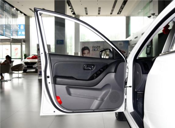 悦动 2015款 1.6L 自动豪华型 车厢座椅   前门板