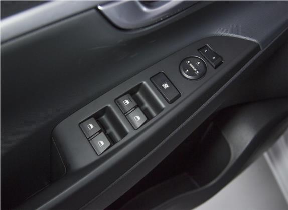 悦动 2017款 1.6L 手动悦值版GLS 车厢座椅   门窗控制