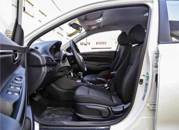 悦动 2020款 1.6L 自动GL悦目版 车厢座椅   前排空间