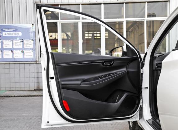 悦动 2020款 1.6L 自动GL悦目版 车厢座椅   前门板