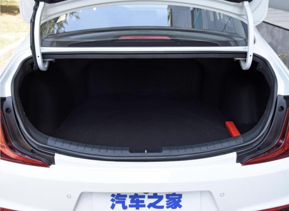 名图新能源 2021款 LUX尊贵版 车厢座椅   后备厢