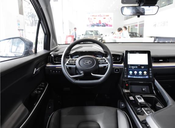 库斯途 2021款 380TGDi 智爱尊贵版 LUX Premium 中控类   驾驶位