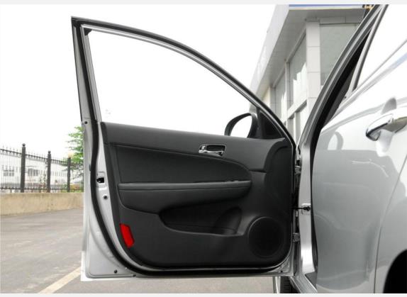 北京现代i30 2009款 1.6L 手动劲享型 车厢座椅   前门板