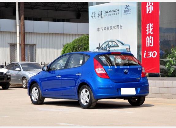 北京现代i30 2009款 1.6L 手动劲享型 外观   斜后