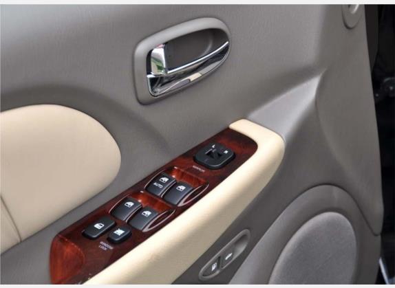 名驭 2009款 2.0L 手动豪华版GL 车厢座椅   门窗控制