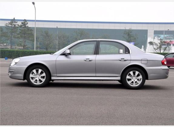 名驭 2009款 2.0L 自动导航版GL 外观   正侧