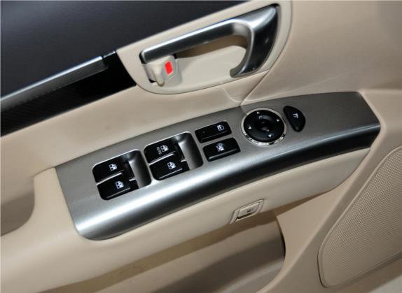胜达经典 2011款 2.4 至尊版 五座两驱 车厢座椅   门窗控制