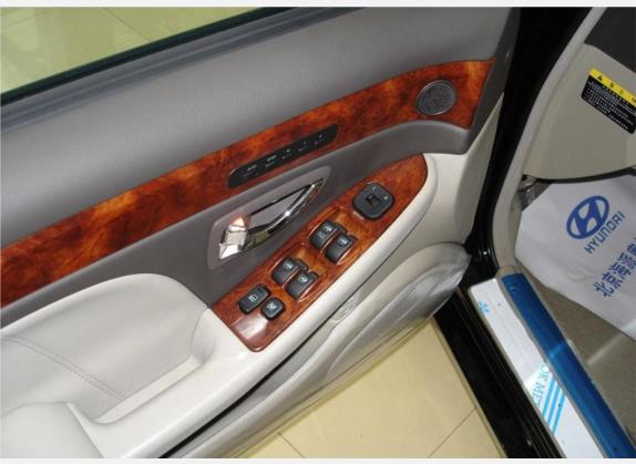君爵 2004款 XG 250 车厢座椅   门窗控制