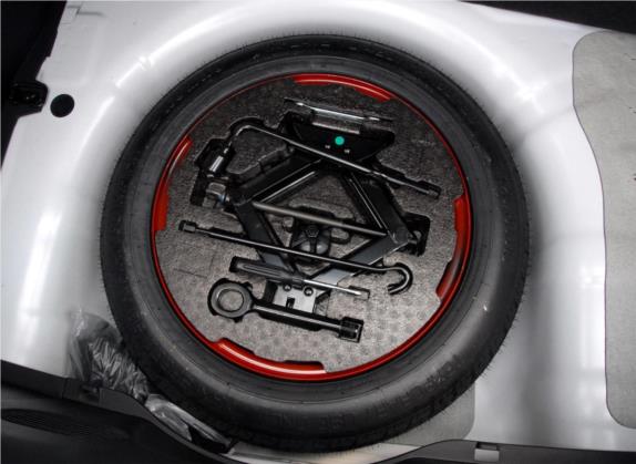 Veloster飞思 2011款 1.6L 自动旗舰版 其他细节类   备胎