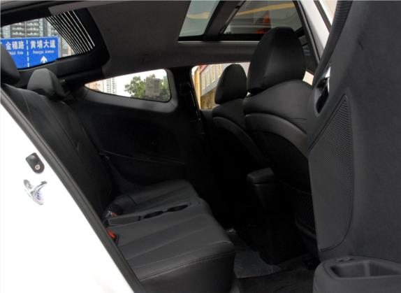 Veloster飞思 2011款 1.6L 自动旗舰版 车厢座椅   后排空间