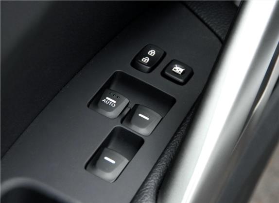 Veloster飞思 2011款 1.6L 自动旗舰版 车厢座椅   门窗控制