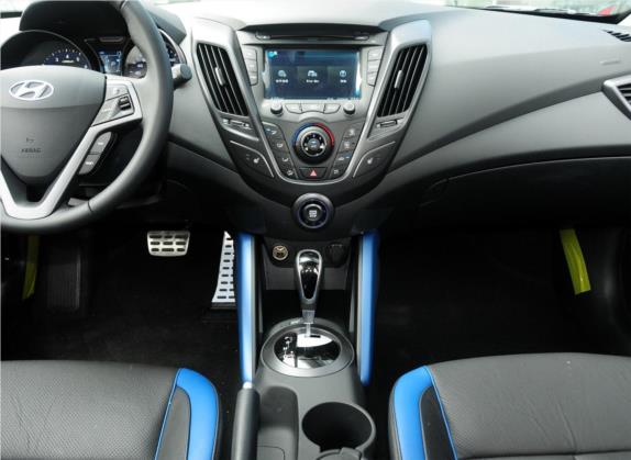 Veloster飞思 2012款 1.6T 自动豪华版 中控类   中控台