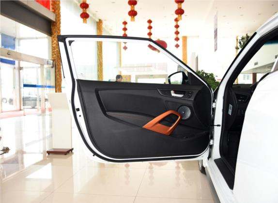 Veloster飞思 2015款 1.6T 自动豪华版 车厢座椅   前门板