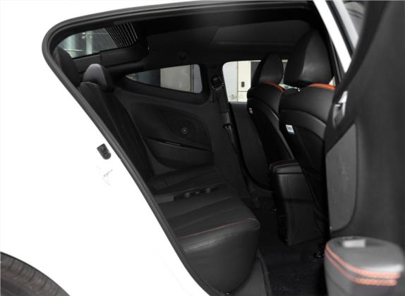 Veloster飞思 2015款 1.6T 自动旗舰版 车厢座椅   后排空间