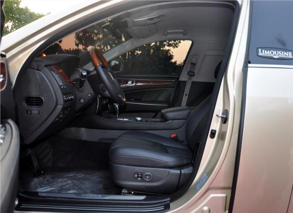 雅科仕 2012款 3.8 GDi加长旗舰版 车厢座椅   前排空间
