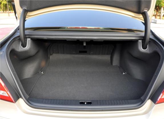 雅科仕 2012款 3.8 GDi加长旗舰版 车厢座椅   后备厢
