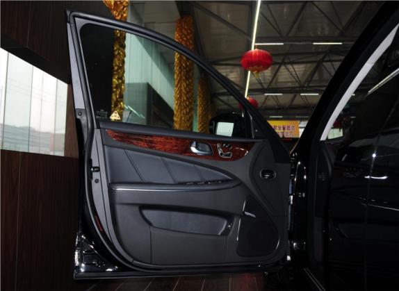 雅科仕 2014款 3.8 GDi 加长尊享版 车厢座椅   前门板