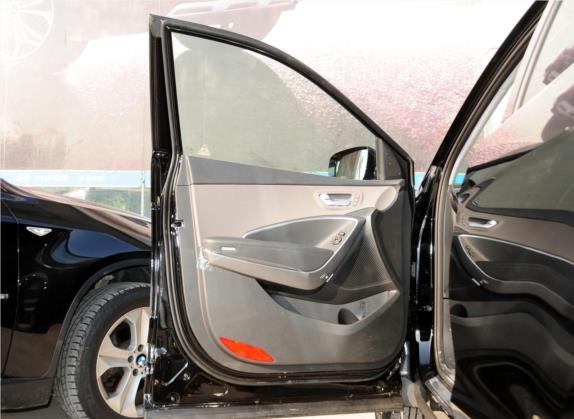 胜达(进口) 2013款 3.0L 四驱旗舰版 7座 欧IV 车厢座椅   前门板