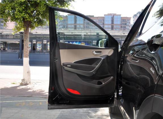 胜达(进口) 2013款 3.0L 四驱豪华版 7座 欧IV 车厢座椅   前门板