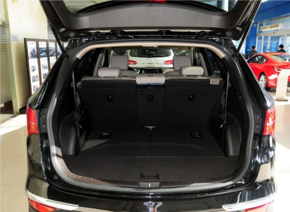 胜达(进口) 2013款 3.0L 四驱舒适导航版 7座 欧V 车厢座椅   后备厢