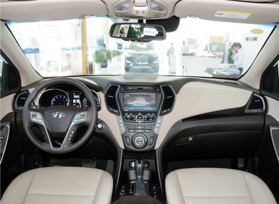胜达(进口) 2013款 3.0L 四驱旗舰版 7座 欧V 中控类   中控全图