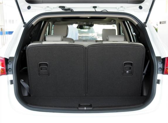 胜达(进口) 2013款 3.0L 四驱旗舰版 7座 欧V 车厢座椅   后备厢