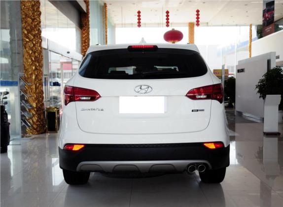 胜达(进口) 2013款 3.0L 四驱旗舰版 7座 欧V 外观   正后