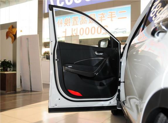 胜达(进口) 2013款 改款 3.0L 四驱舒适导航版 欧IV 车厢座椅   前门板